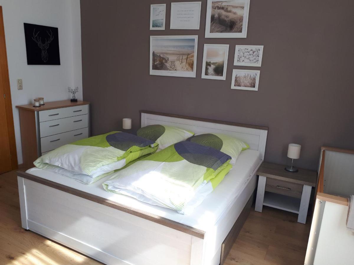 Ferienwohnung Auf Einem Gutshof Nordenham Exteriör bild